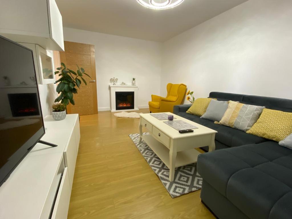 Bucovina View Apartment Campulung Moldovenesc Ngoại thất bức ảnh
