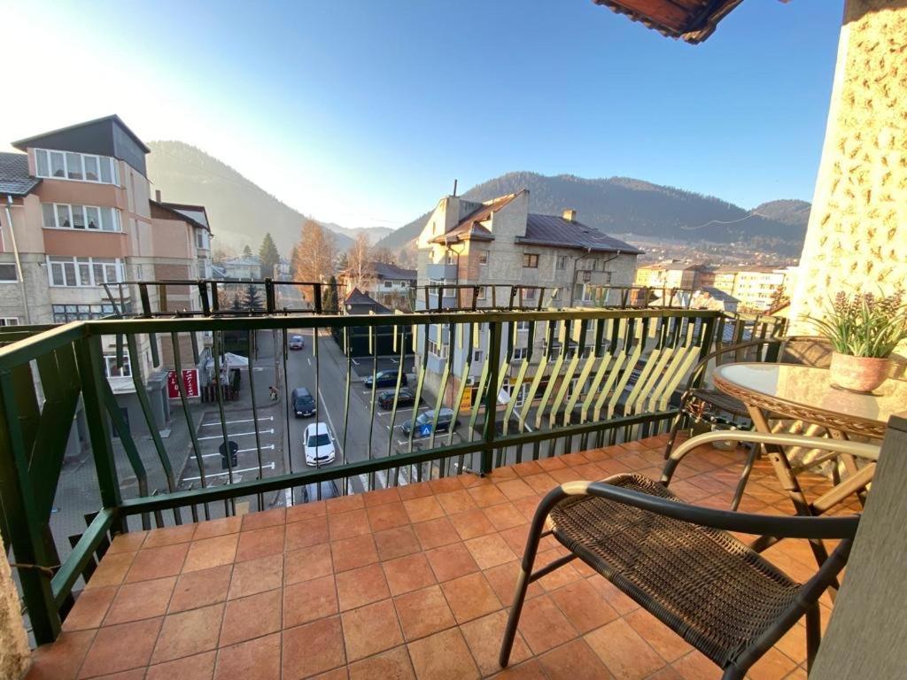 Bucovina View Apartment Campulung Moldovenesc Ngoại thất bức ảnh