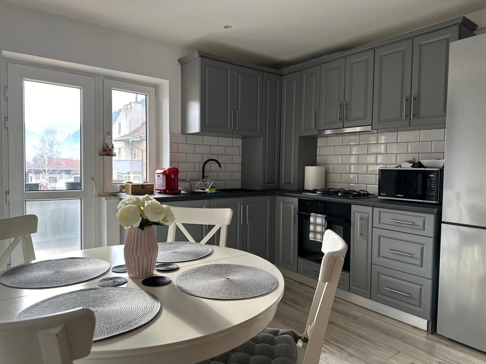 Bucovina View Apartment Campulung Moldovenesc Ngoại thất bức ảnh